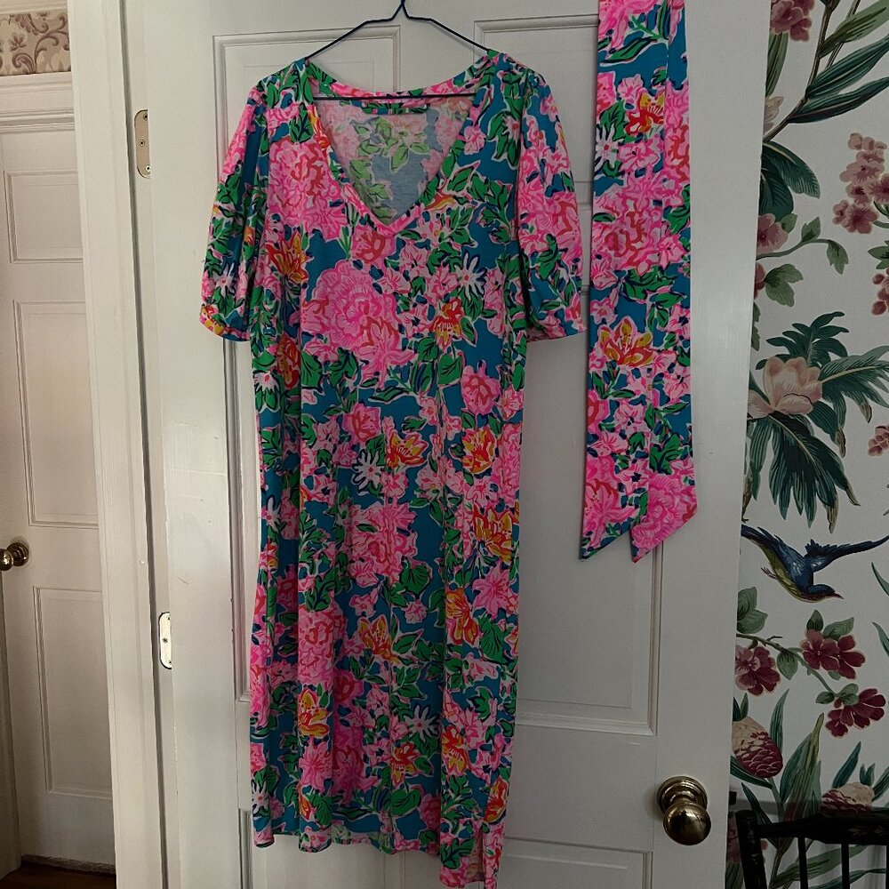 Bright colorful Lilly Pulitzer cotton knit shift dress with self belt.  Size M.